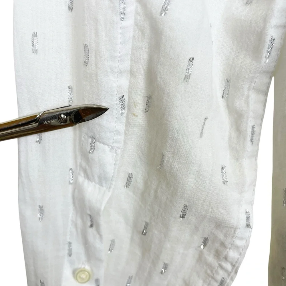 Gap Fitted Boyfriend White Button Down Silver Metallic Clip Dot Shirt Size M - Picture 11 of 14